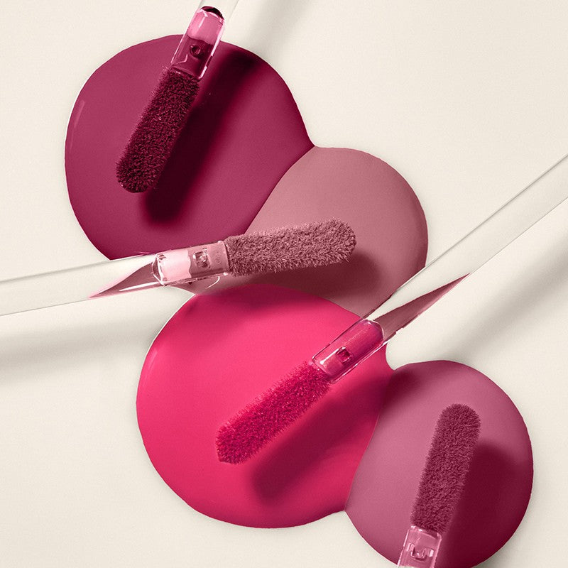 YOUNGBLOOD skysti matiniai lūpų dažai „Hydrating Liquid Lip Creme“